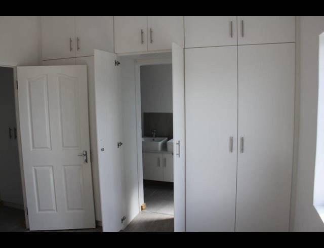 3 BEDROOM HOUSE FOR SALE IN HOUGHTON PLACE